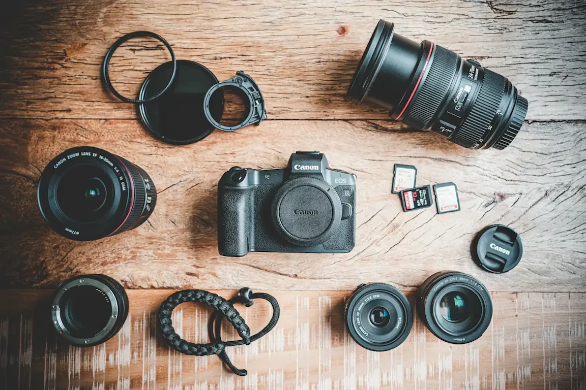 ✨Canon EOS R100✨近くから超望遠まで対応の万能レンズセット